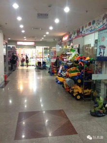 小编探市 年底玩具市场销售火热，创新与传统品类齐发力